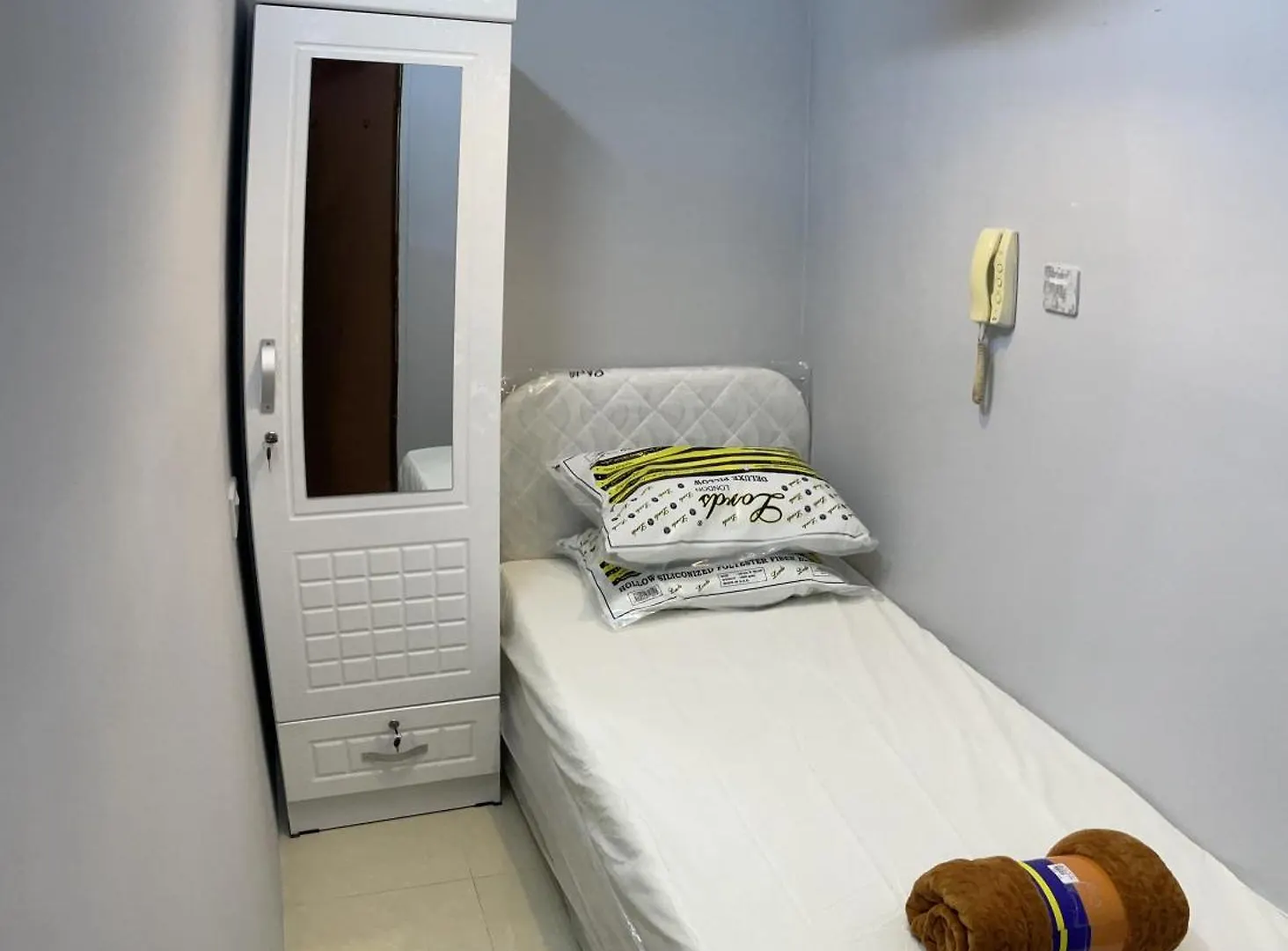 Capsule hotel Moe Hostel By Phm Dubai